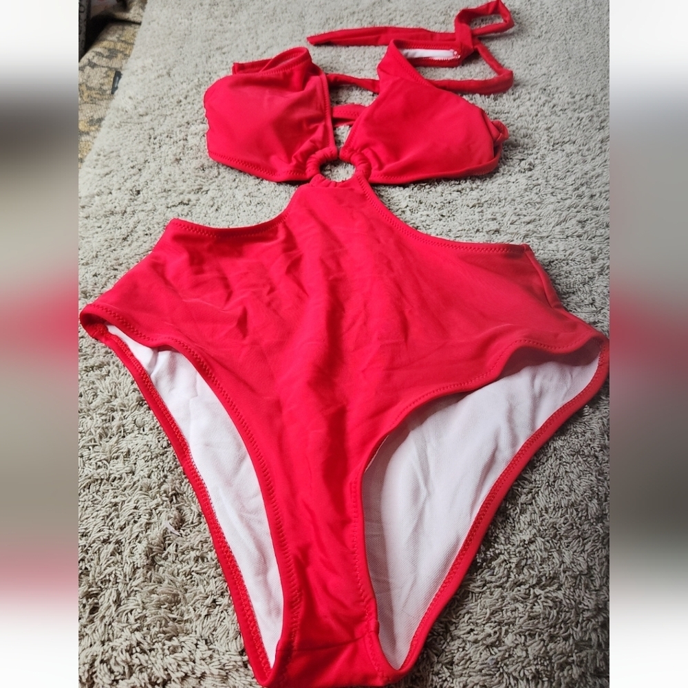 Women's Red One-Piece Swimsuit With Cutouts - Ekouaer - S